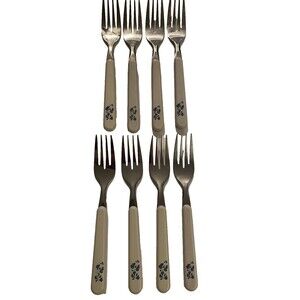 Pfaltzgraff Yorktowne 8 Stainless with Handle 6 1/2" Salad Forks READ CONDITION